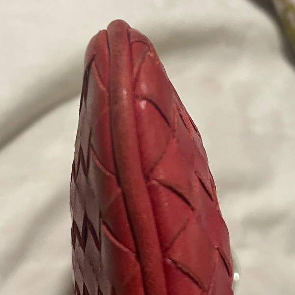 Bottega Veneta Red Key/Card/Coin/Cash Pouch - Picture 4 of 9